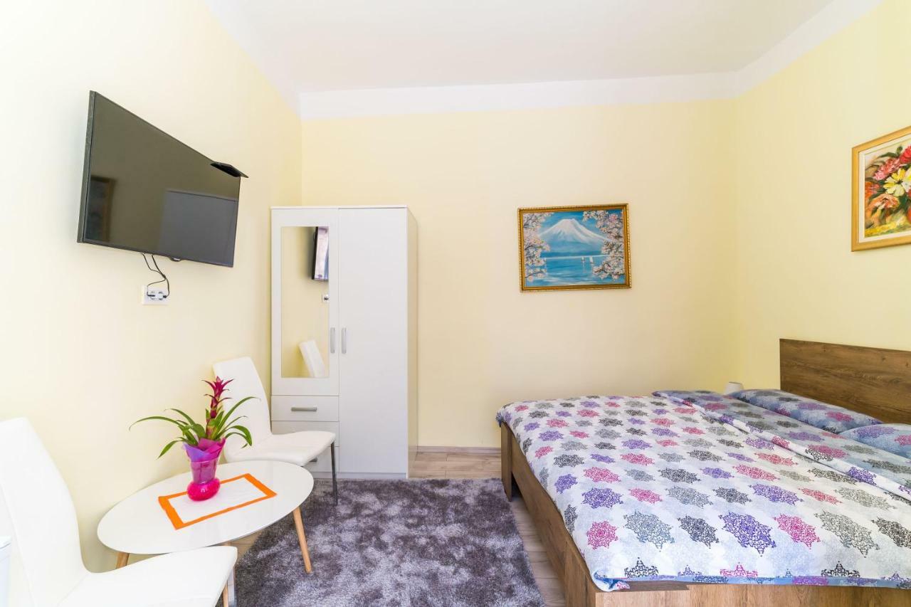 Katja & Lara Guest house 3*